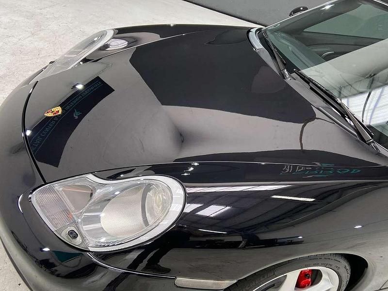 Second-hand Porsche Boxster 260 CP (191 kW) 2003 Negru Cabrio