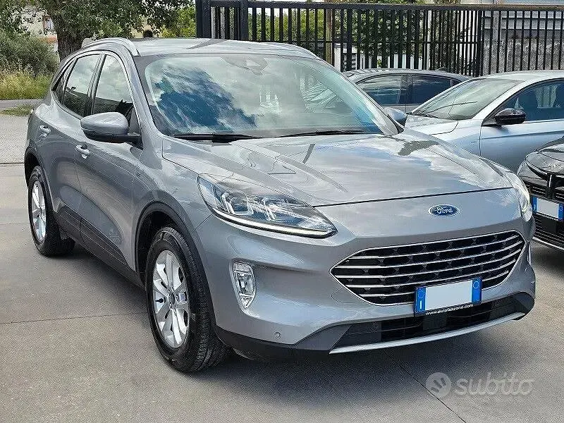 Usata Ford Kuga 120 CV (88 kW) 2021 Grigio SUV