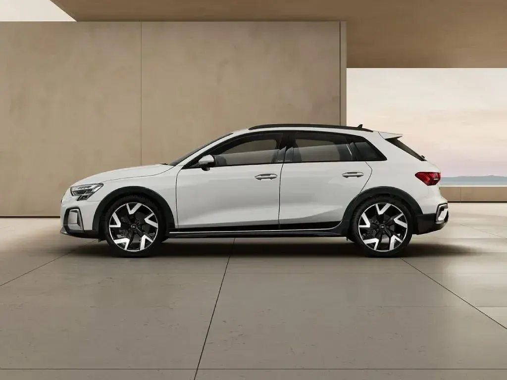 Nuova Audi A3 Comfort 150 CV (110 kW) 2026 Bianco arkona Berlina
