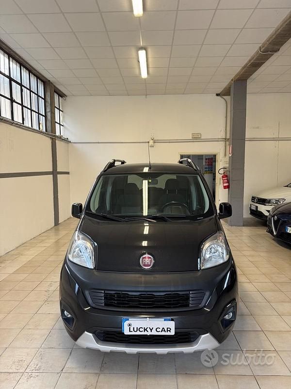 Usata Fiat Qubo Trekking 80 CV (58 kW) 2017 Nero Monovolume