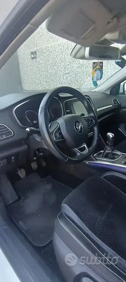Usata Renault Mégane 140 CV (102 kW) 2019 Bianco Coupé