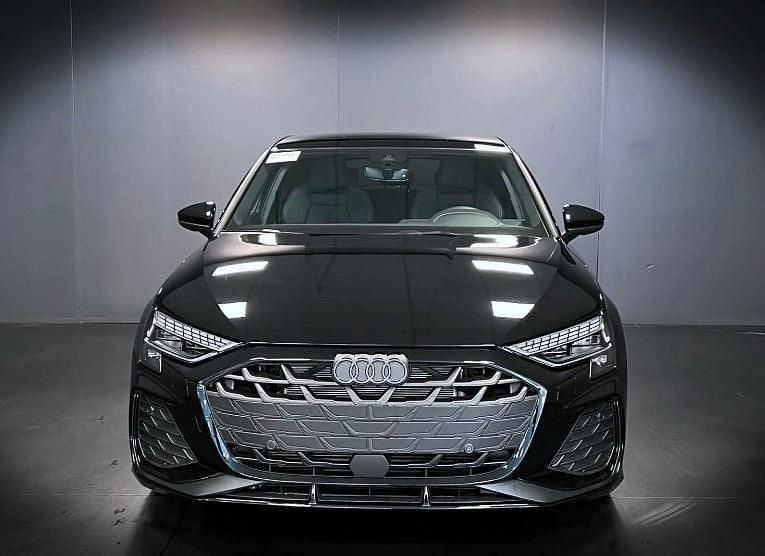 Nuova Audi A3 e-tron S-Line 150 CV (110 kW) 2025 Nero Utilitaria