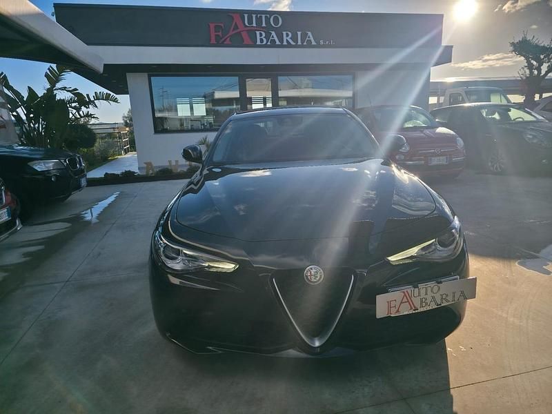 Usata Alfa Romeo Giulia Super 150 CV (110 kW) 2017 Nero Berlina