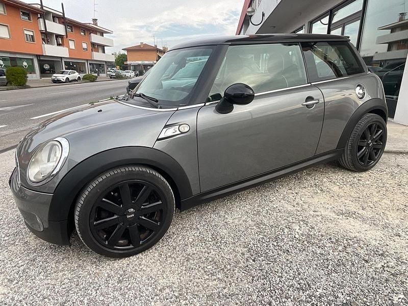 Usata Mini Cooper S Hype 175 CV (128 kW) 2010 Grigio Utilitaria