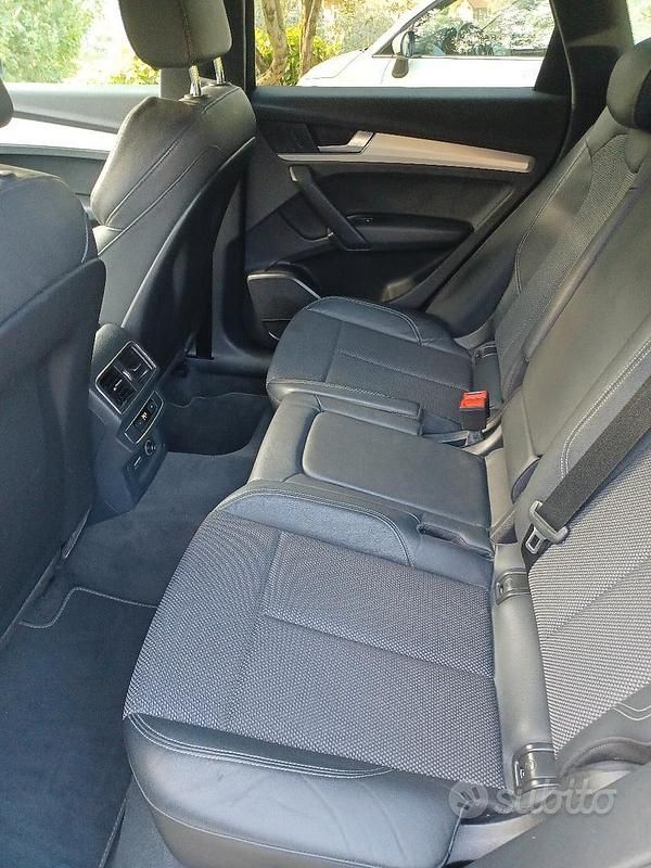 Usata Audi Q5 S-line plus 190 CV (139 kW) 2019 Grigio SUV