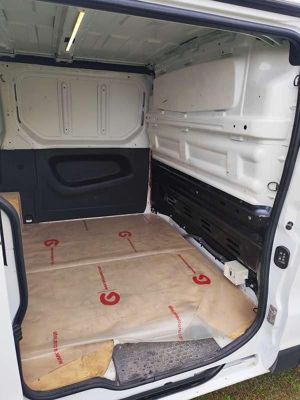 Usata Renault Trafic 120 CV (88 kW) 2015 Monovolume