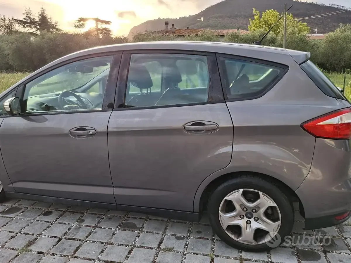 Usata Ford C-MAX 120 CV (88 kW) 2014 Grigio Monovolume