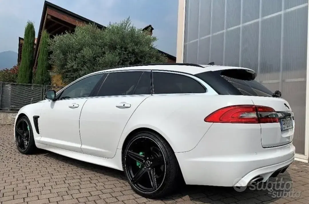 Usata Jaguar XF Sportbrake Portfolio 275 CV (202 kW) 2013 Bianco Station wagon