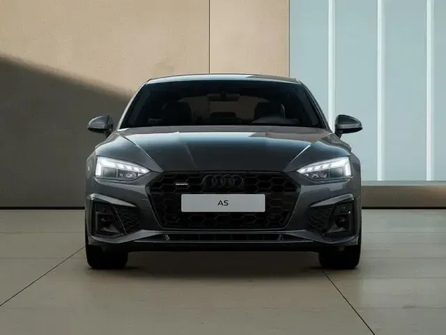 Nuova Audi A5 S-Line 204 CV (150 kW) 2025 Grigio daytona perla