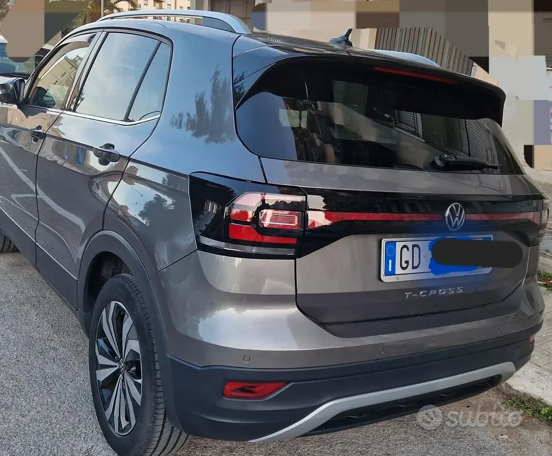 Usata VW T-Cross 110 CV (80 kW) 2021 Grigio SUV