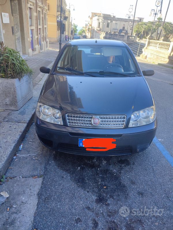 Usata 2009 Fiat Punto Due volumi | 3900 € (Molto cara) - Immagine 1/4