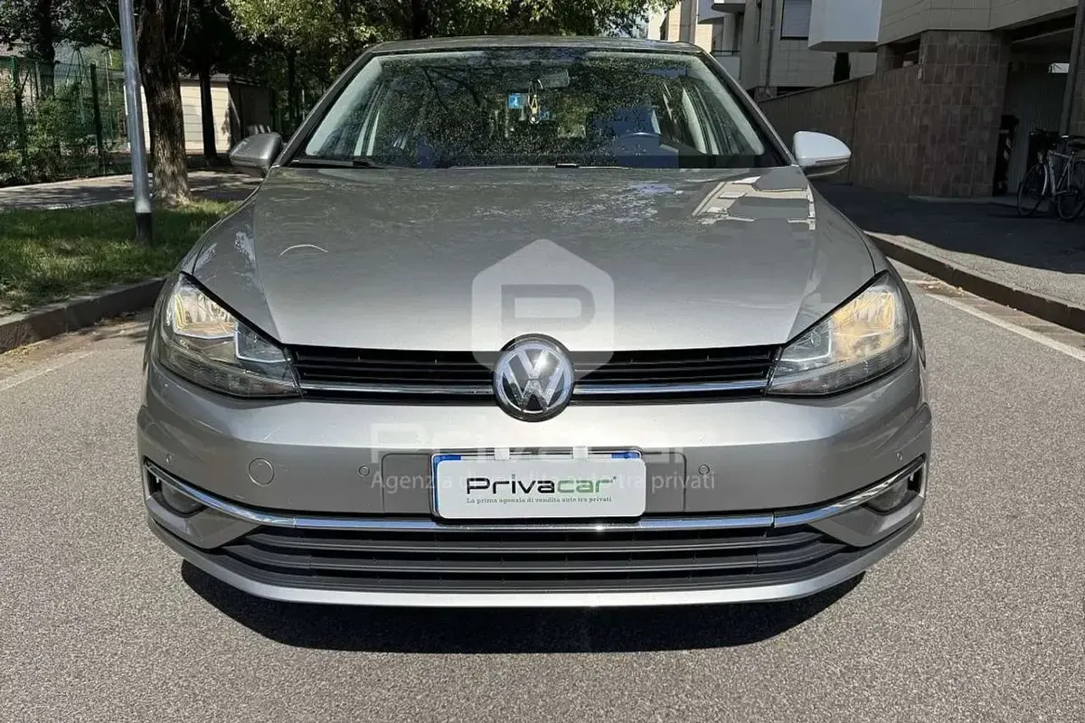 Usata VW Golf VII Business 116 CV (85 kW) 2017 Grigio Utilitaria