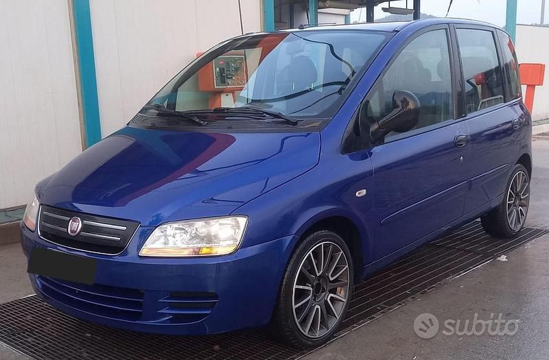 Usata Fiat Multipla 120 CV (88 kW) 2010 Blu Monovolume