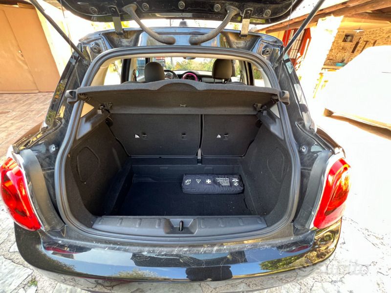 Usata Mini ONE 75 CV (55 kW) 2017 Nero Utilitaria