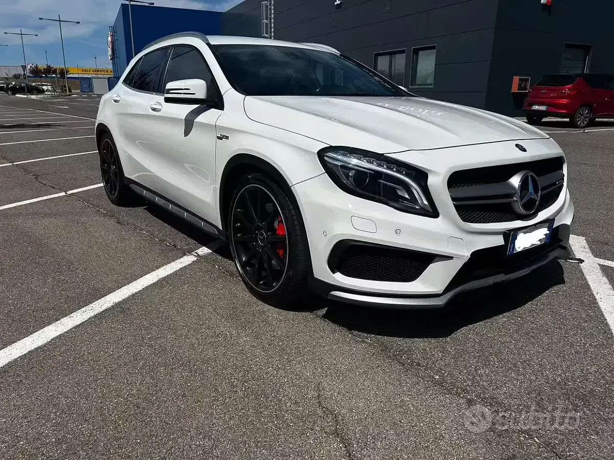 Usata Mercedes GLA45 AMG AMG 381 CV (280 kW) 2015 Bianco SUV
