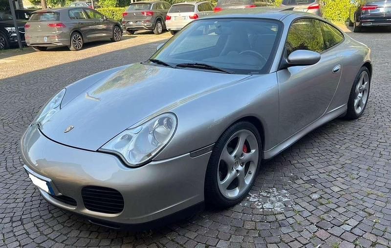 Usata Porsche 911 Carrera 4S 320 CV (235 kW) 2003 Argento Coupé