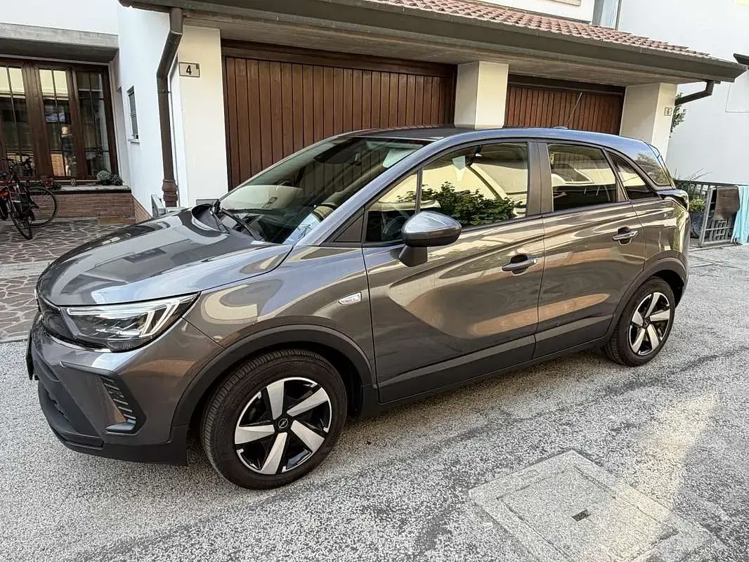 Usata Opel Crossland Edition 83 CV (61 kW) 2021 Grigio SUV