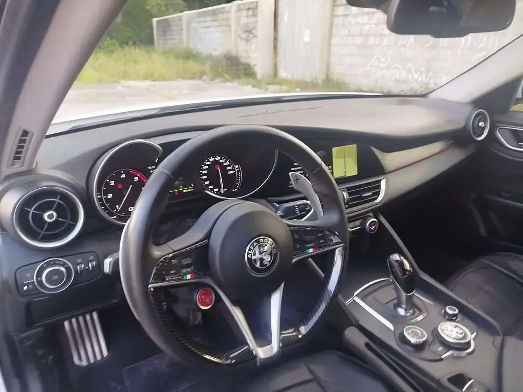 Usata Alfa Romeo Giulia Business 180 CV (132 kW) 2018 Berlina