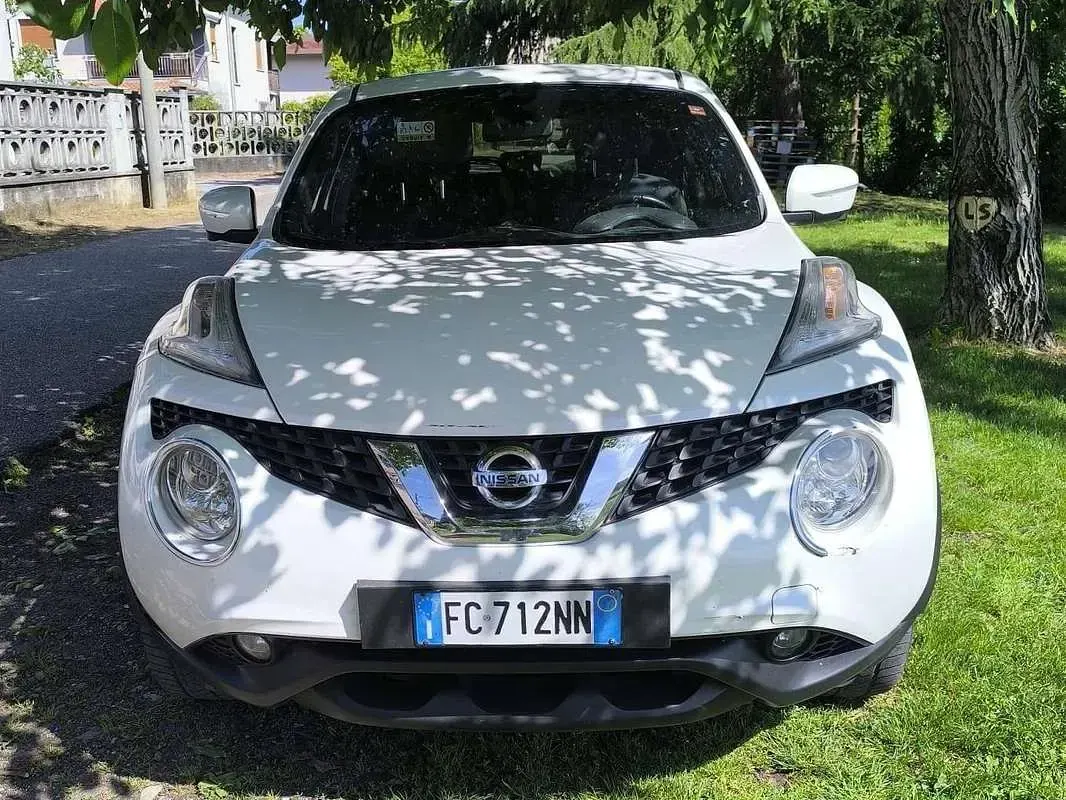 Usata Nissan Juke Tekna 110 CV (80 kW) 2016 Bianco SUV