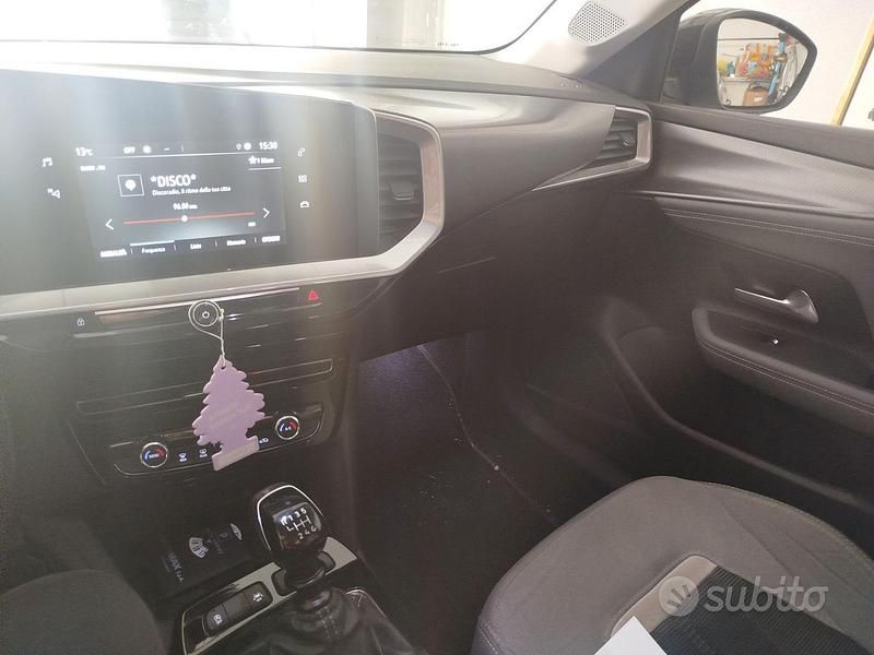 Usata Opel Mokka 110 CV (80 kW) 2022 Grigio SUV
