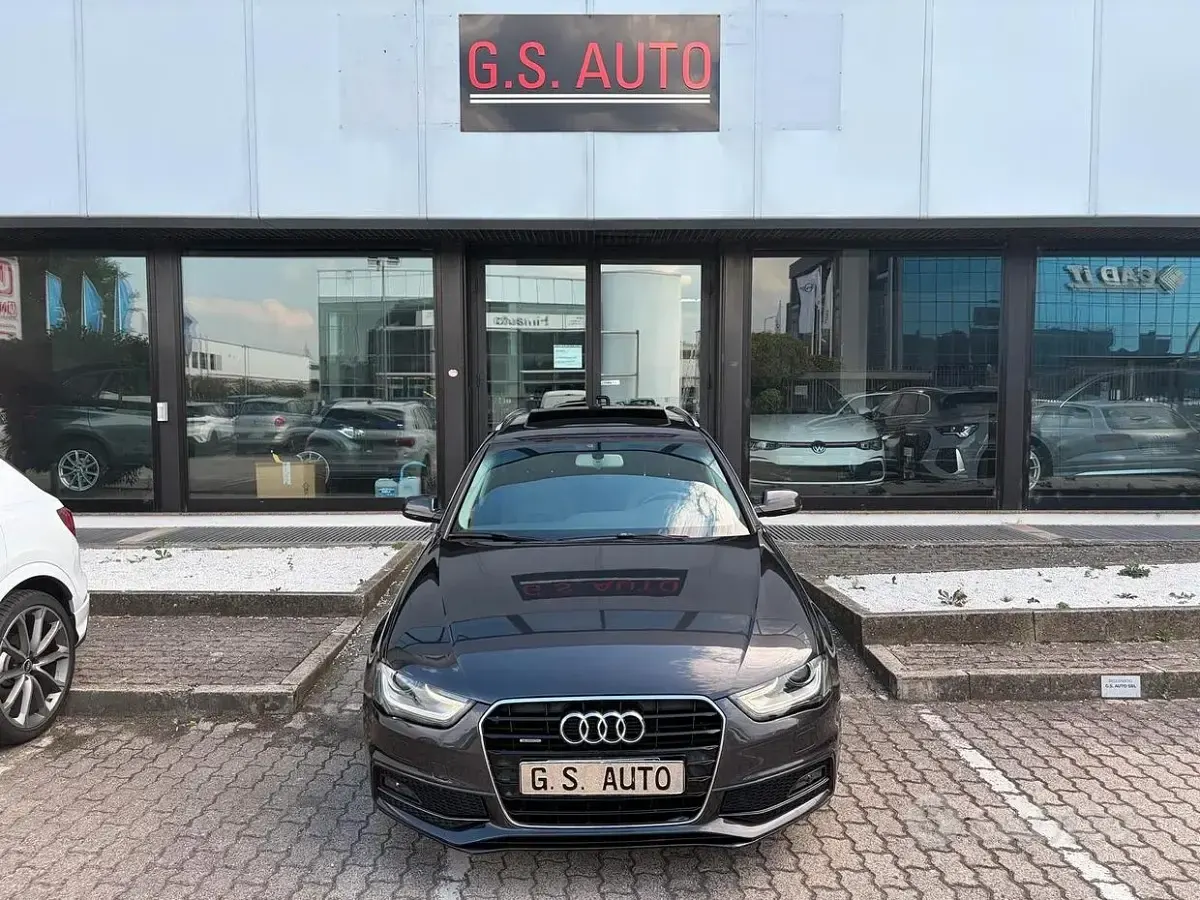 Usata Audi A4 Advanced 190 CV (139 kW) 2015 Grigio Station wagon