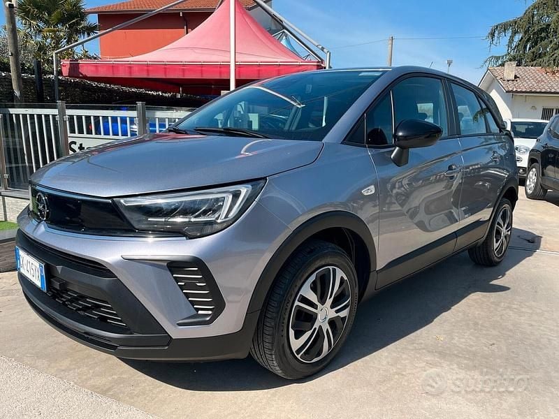 Usata Opel Crossland X Edition 110 CV (80 kW) 2022 Grigio SUV