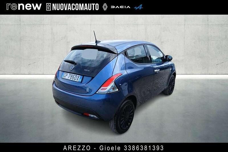 Usata Lancia Ypsilon Silver 69 CV (50 kW) 2023 Blu Utilitaria