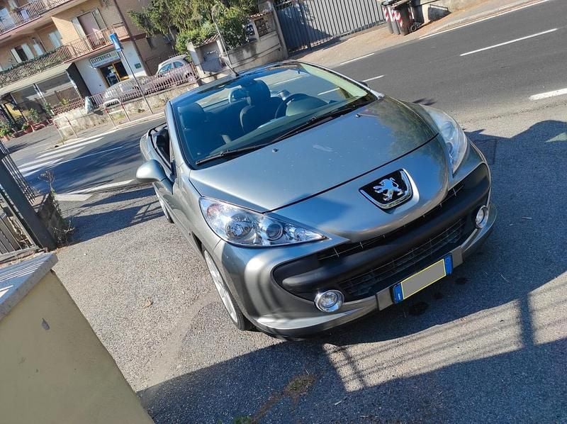 Usata Peugeot 207 CC 110 CV (80 kW) 2009 Grigio Cabrio