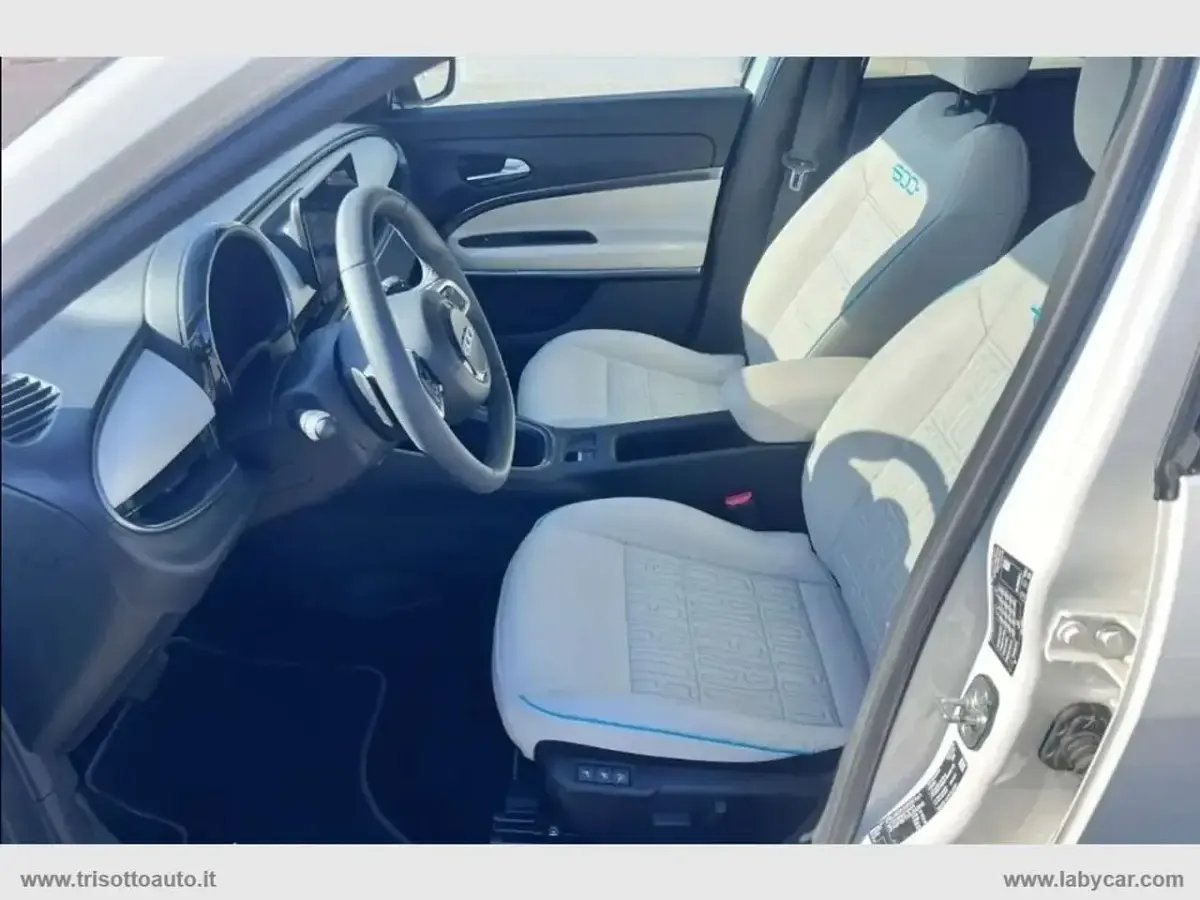Usata Fiat 600 La Prima 109 CV (80 kW) 2025 Bianco SUV