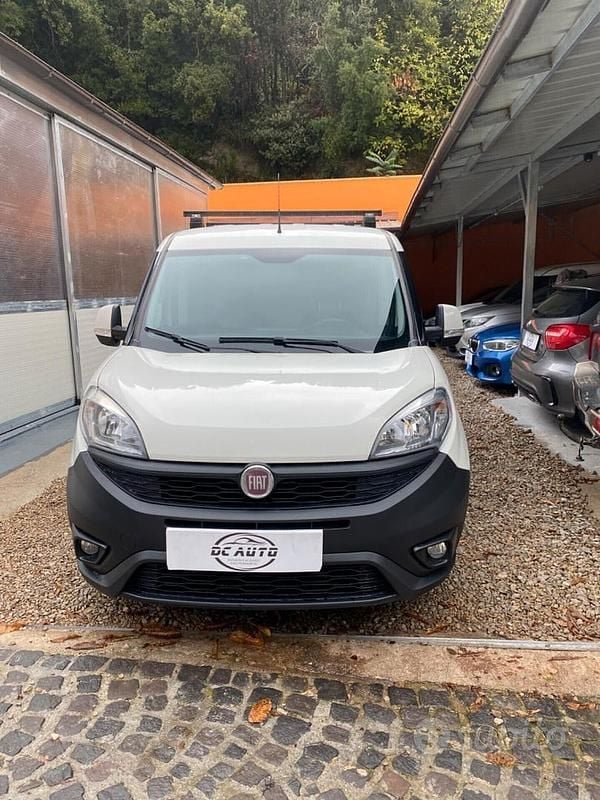 Usata Fiat Doblò Easy 120 CV (88 kW) 2017 Bianco Monovolume