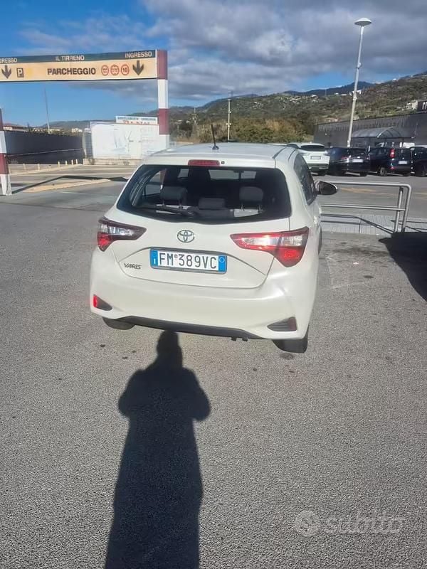 Usata Toyota Yaris Active 2018 Bianco Utilitaria