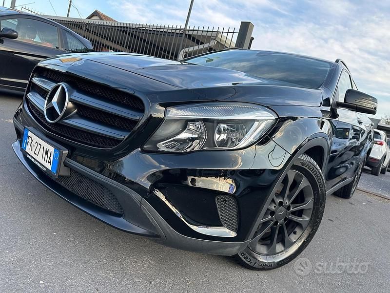 Usata Mercedes GLA180 Business 110 CV (80 kW) 2017 Nero SUV