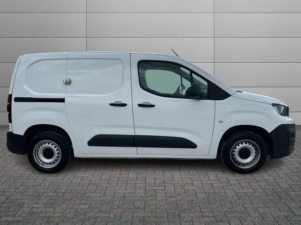Usata Peugeot Partner 99 CV (72 kW) 2019 Bianco Monovolume