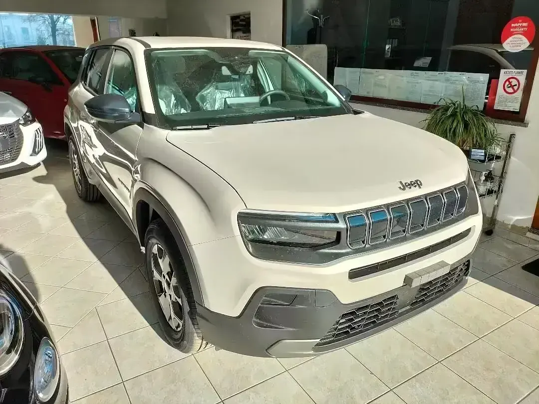 Nuova Jeep Avenger Longitude 100 CV (73 kW) 2026 Beige SUV