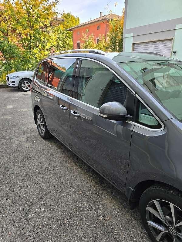 Usata VW Sharan Highline 150 CV (110 kW) 2016 Grigio Monovolume