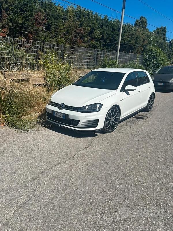 Bianco Usata 2015 VW Golf VII GTD Due volumi | 13.000 € (Buon prezzo) - Immagine 1/4