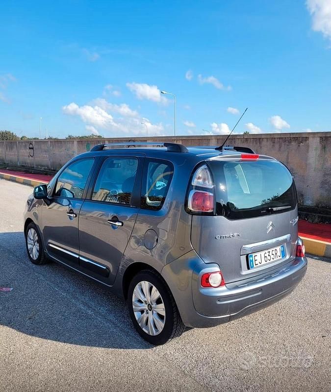 Usata Citroën C3 Picasso 92 CV (67 kW) 2011 Grigio Monovolume