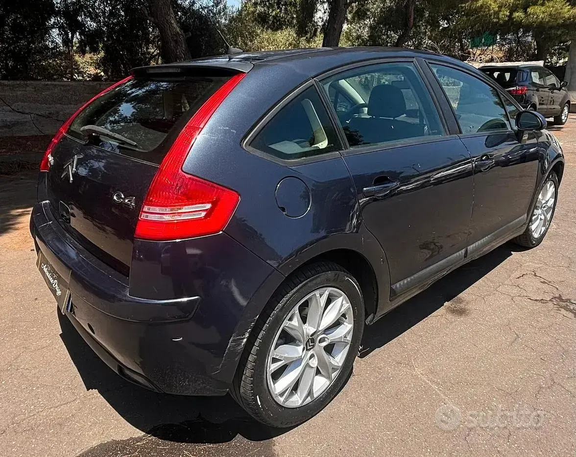 Usata Citroën C4 VTR Sport 90 CV (66 kW) 2010 Grigio Berlina