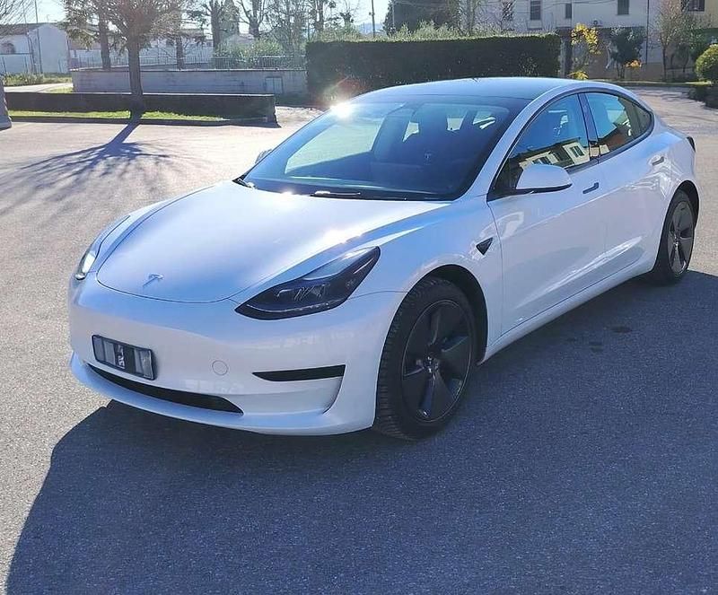 Usata Tesla Model 3 Standard Range 88 kW (120 CV) 2023 Berlina