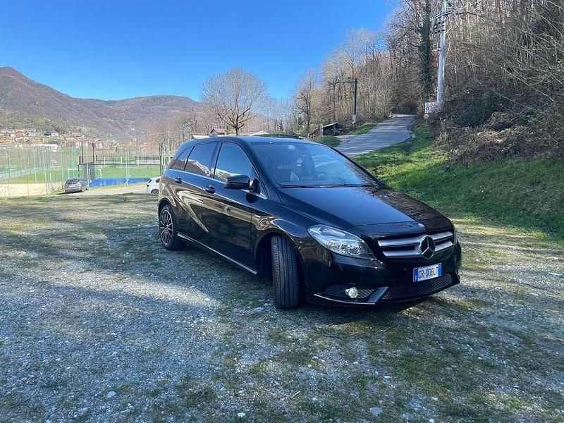 Usata Mercedes B180 Premium 109 CV (80 kW) 2012 Monovolume