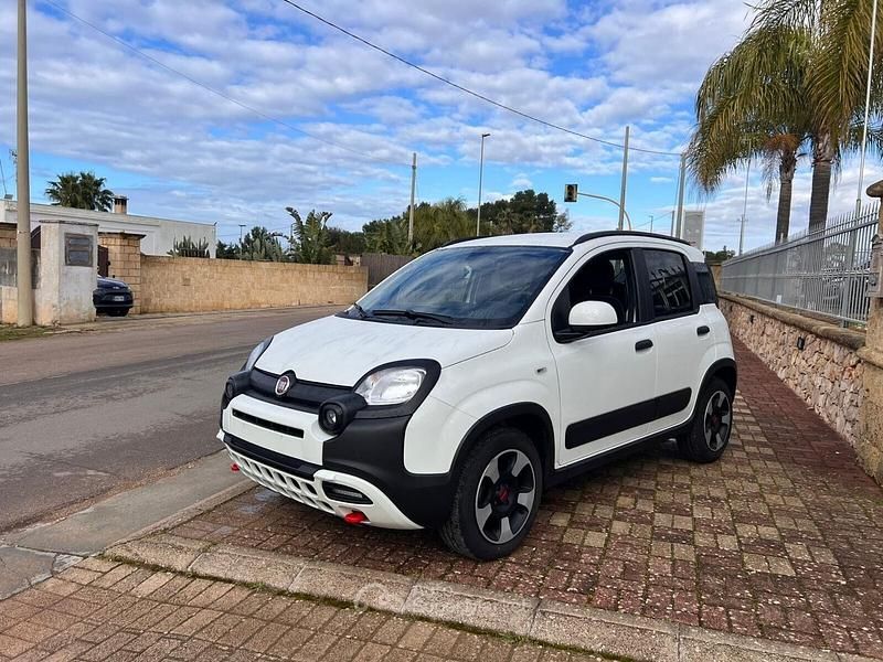 Usata Fiat Panda Cross Cross 71 CV (52 kW) 2024 Bianco Utilitaria