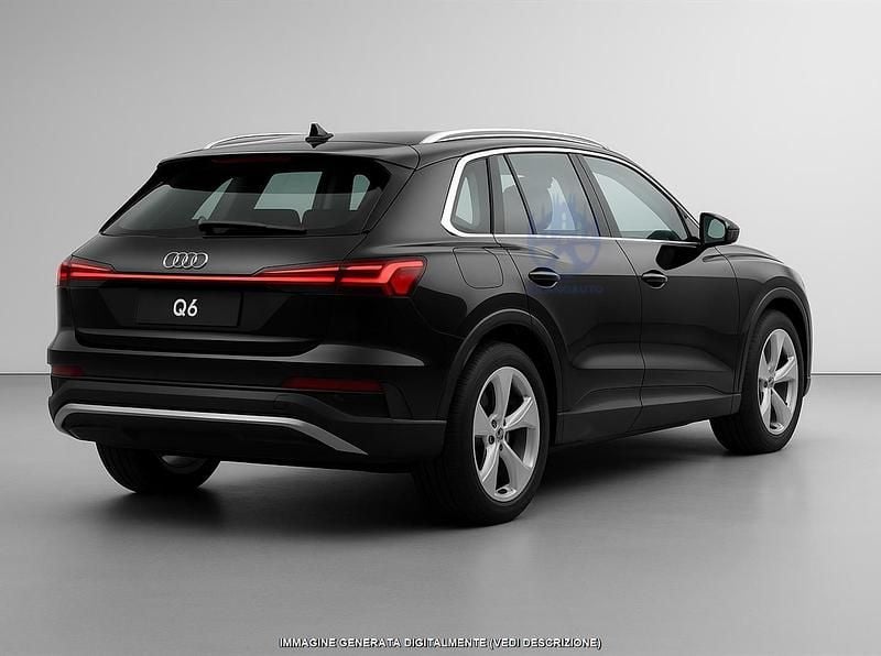 Usata Audi Q6 e-tron Ambiente 185 kW (252 CV) 2025 Nero SUV
