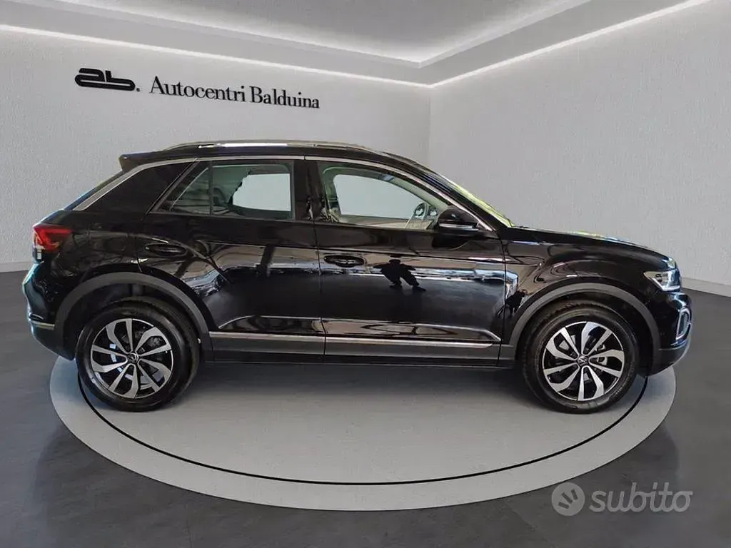 Usata VW T-Roc Style 110 CV (80 kW) 2023 Nero SUV