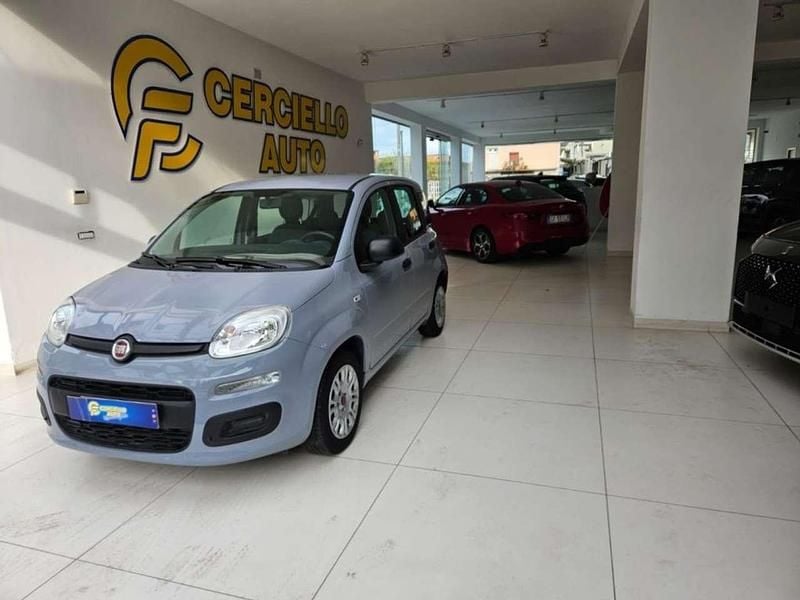 Usata Fiat Panda Cross Cross 69 CV (50 kW) 2022 Grigio pastello Utilitaria