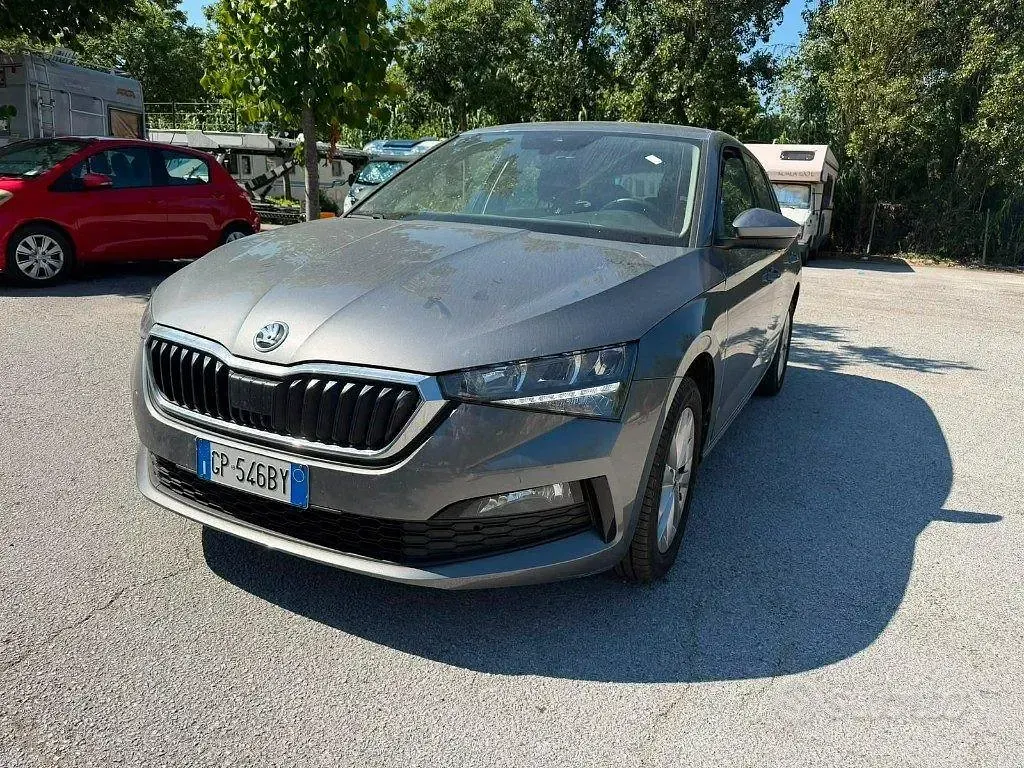 Usata Skoda Scala Ambition 95 CV (69 kW) 2023 Grigio Utilitaria