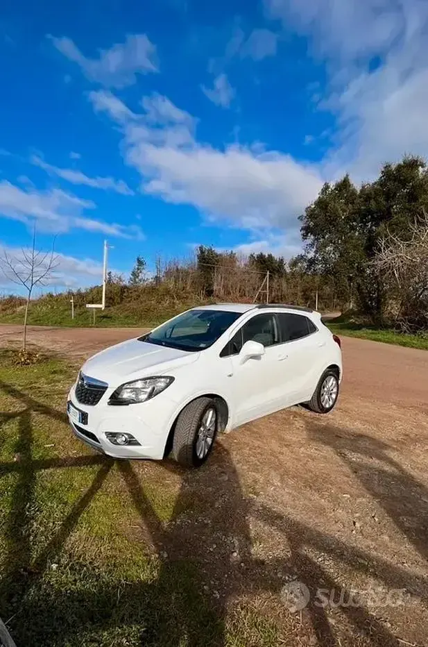 Usata Opel Mokka 131 CV (96 kW) 2014 Bianco SUV
