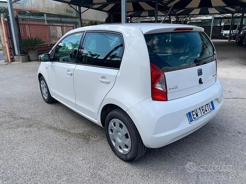 Usata Seat Mii Chic 68 CV (50 kW) 2014 Bianco Utilitaria