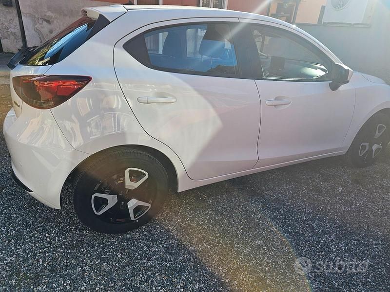 Usata Mazda 2 90 CV (66 kW) 2024 Utilitaria