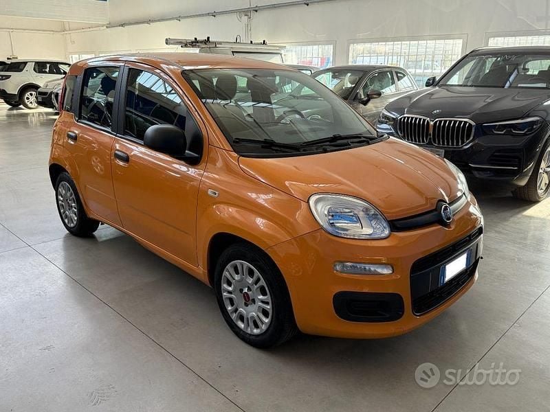 Usata Fiat Panda 70 CV (51 kW) 2022 Orange pastello Utilitaria