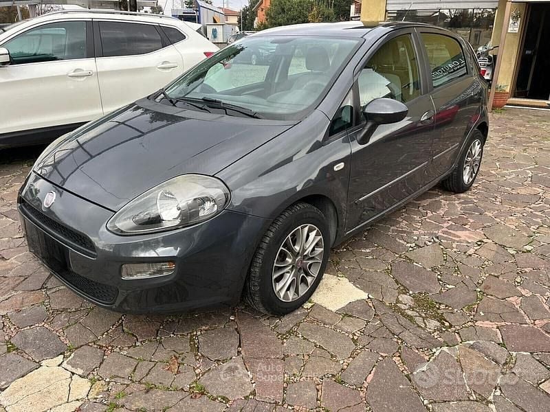 Usata Fiat Punto Evo 75 CV (55 kW) 2012 Grigio Utilitaria